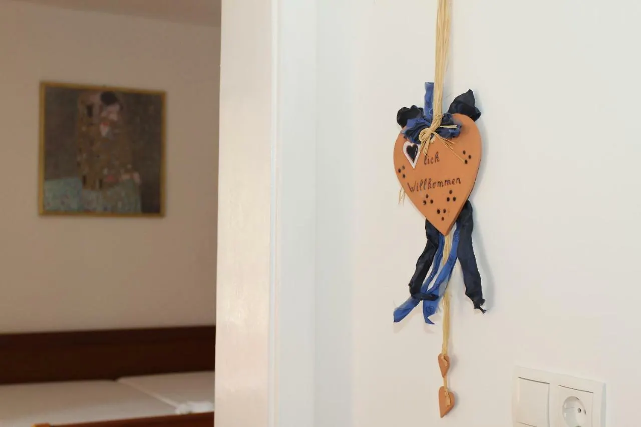 Stay-In Vienna 23