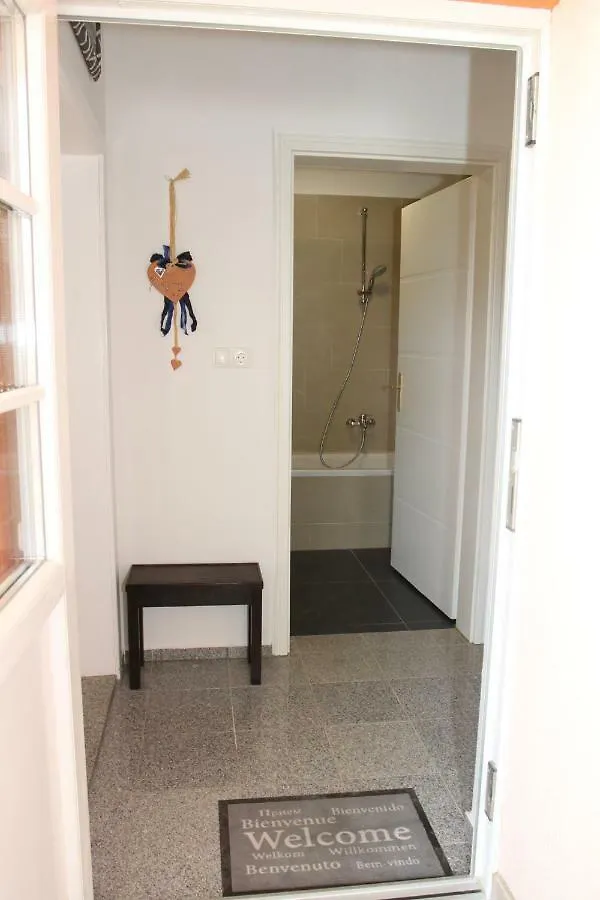Stay-In Vienna 23